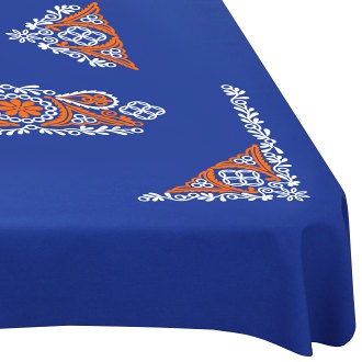 Ľudový vyšívaný obrus do obývačky